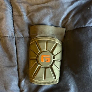 Wrist Guards (Used)