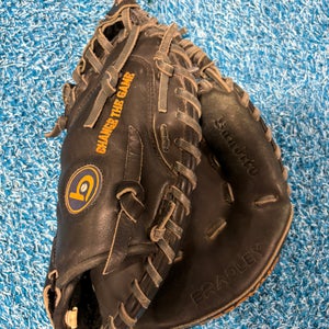 Black Bradley Bandito RH Catcher's Mitt 32" (Used)