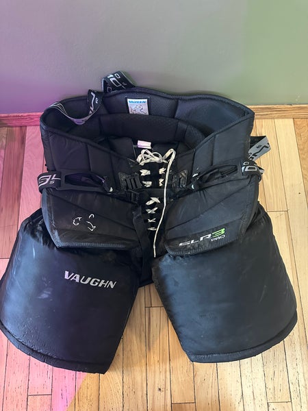 Senior Large Vaughn Ventus SLR3 Hockey Goalie Pants (Used)
