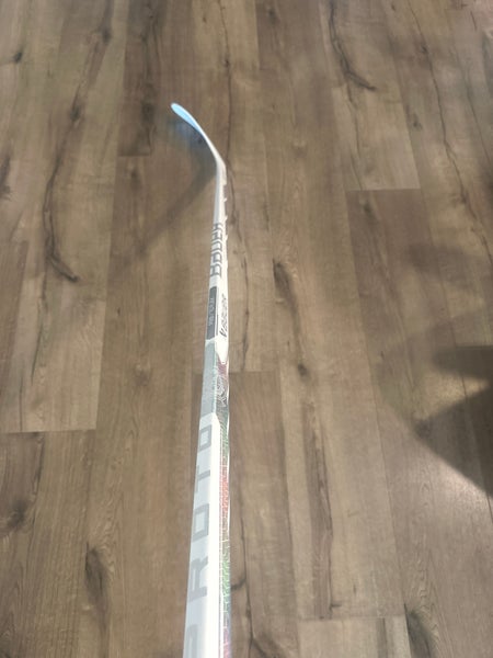 Senior Bauer Proto-R Right Handed Hockey Stick P28 (New)