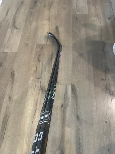2 Senior BUNDLE Bauer Proto-R Right Handed Hockey Stick P28 (New)
