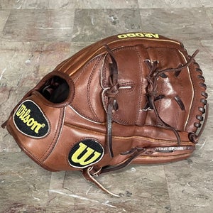 Wilson A2000 B2 - 11.75 Inch Pitchers Glove