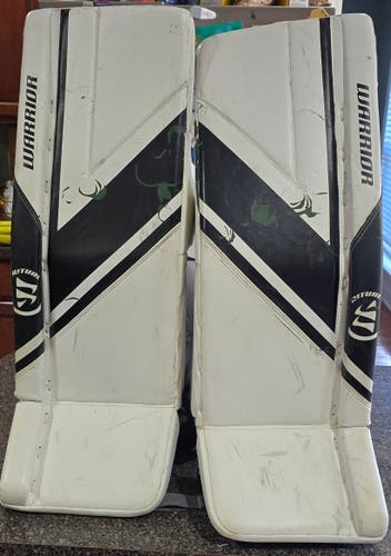 28" Warrior Ritual G6 E+ Goalie Leg Pads (Used)