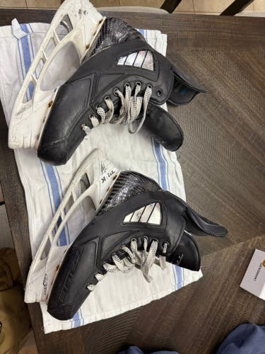 True Pro Custom Hockey Skates  7.5 (Used)
