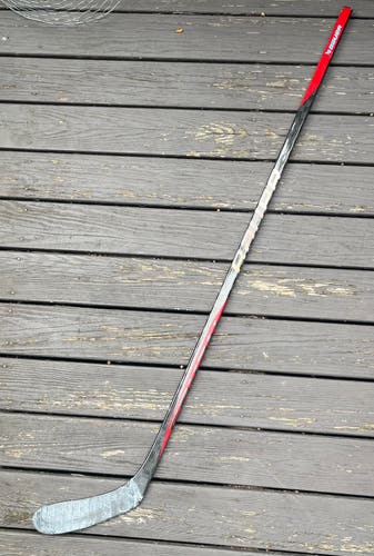 Used Senior Right Handed Bauer Nexus 2N Pro XL Hockey Stick (P28, 95 Flex) - READ DESCRIPTION