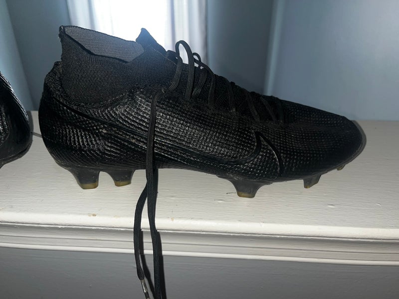 Men's Size M 10.0 (W 11.0) Nike Mercurial Superfly Cleats (Used)