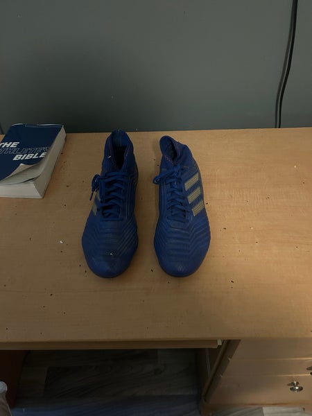 Blue Unisex Size M 9.5 (W 10.5) Adidas Turf Cleats Cleats (Used)