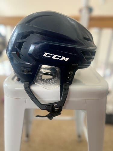 Medium CCM Tacks 710 Helmet  (Used)