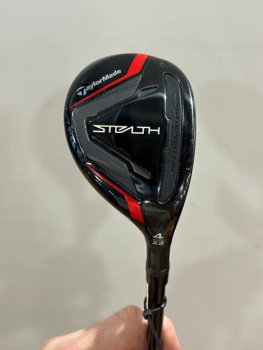 Used Men's TaylorMade Stealth Right Handed 4 Hybrid | Stiff Flex | Fujikura VENTUS Graphite Shaft