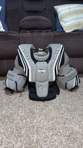 Vaughn SLR Junior Chest Protector