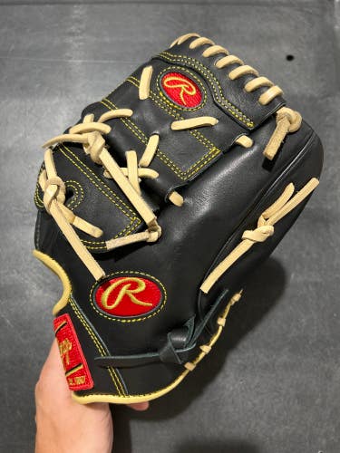 MINT CONDITION Rawlings Select Professional Right Hand Throw Baseball Glove 11.75"