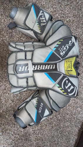 Warrior RG5 Intermediate Small-Medium Chest Protector