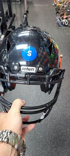 Used Schutt YOUTH VENGEANCE A11 FB Helmet Black SM 11497-S000150596
