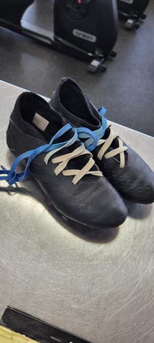 Used Adidas Soccer Cleats Black Junior 04.5 11497-S000150594