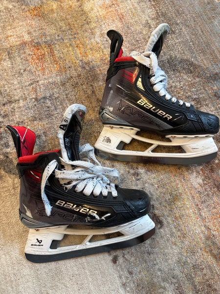 2025 Bauer Vapor X5 Pro Hockey Skates  Size 5 (Used)