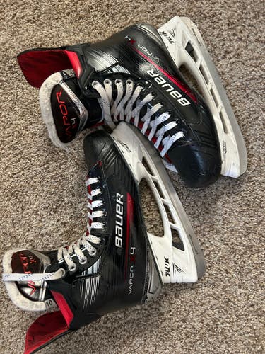 Bauer Vapor X4 Hockey Skates 10 (Used)