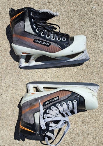 Bauer Performance Hockey Goalie Skates Size 5 (Used)