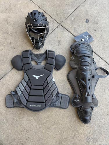 New Adult Mizuno Samurai Catcher's Set