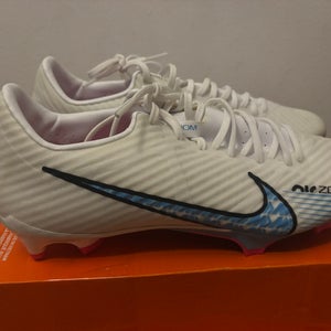 nike vapor 15 academy soccer cleats