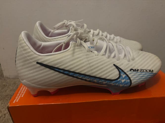 nike vapor 15 academy soccer cleats