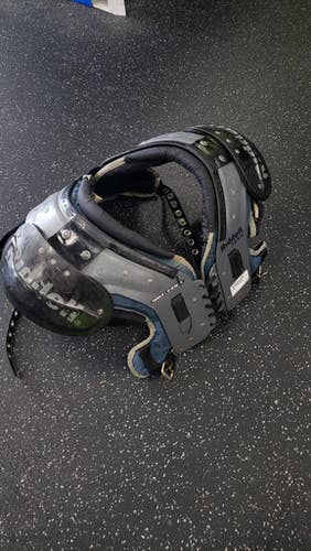 Used Riddell PHENOM AP FB Shoulder Pads Black LG 11849-S000013141