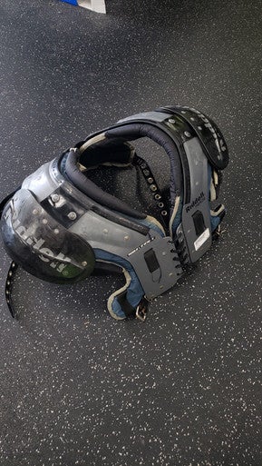 Used Riddell PHENOM AP FB Shoulder Pads Black LG 11849-S000013141