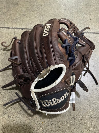 Wilson (Used) Brown Right Hand Throw 11.5" Baseball Glove