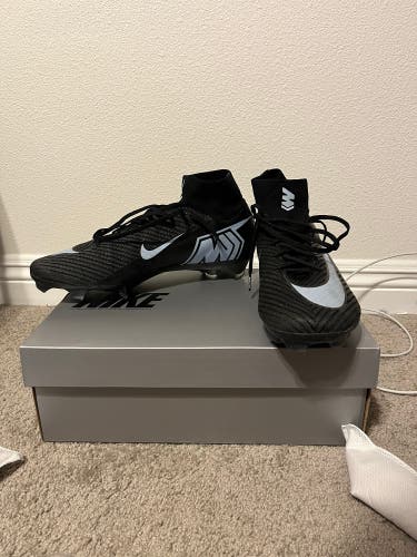 Black Men's Size M 11.0 (W 12.0) Nike Mercurial Superfly Cleats (New)