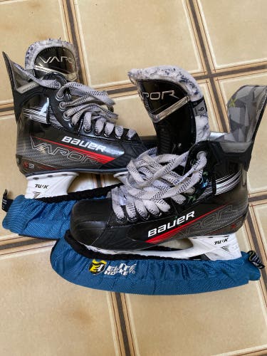 Bauer Vapor 3X Hockey Skates Regular Width 6 (Used)