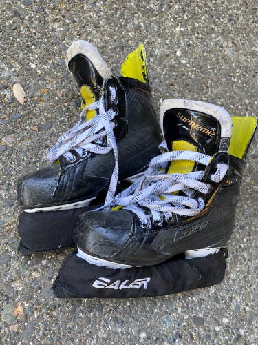 Bauer Supreme 27 Hockey Skates Regular Width Size 5 (Used)