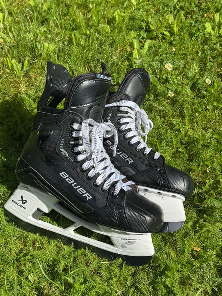 Bauer Mach pro stock skates 7.5 fit1 Barely used comes with steel