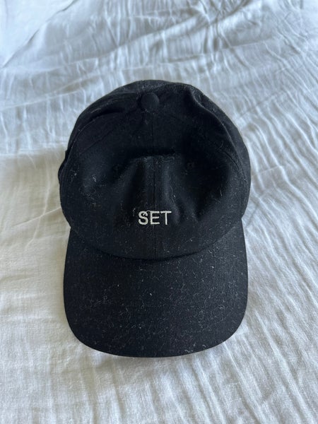 Black Cap with 'SET' Active Embroidery