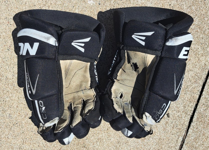 Easton Stealth c5.0 junior hockey player black Gloves 12" (Used)