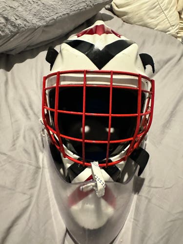 Senior Bauer NME 8 Goalie Mask (Used) Comes With Mask Bag