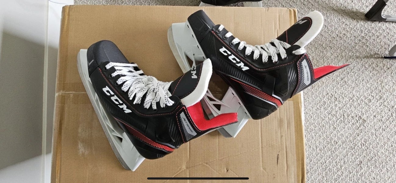 CCM JetSpeed FT455 Hockey Skates Regular Width 9 (Used)