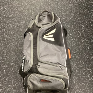 Used Easton CATCHERS BAG BB/SB Player Wheeled Bag None 11851-S000034817