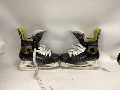 Used Bauer SUPREME 3S Intermediate Hockey Skate Intermediate 5.0 11851-S000034790