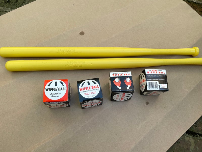BRAND NEW - 2 WIFFLE Bats & 4 WIFFLE Balls