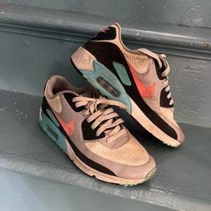 Unisex Size M 7.0 (W 8.0) Nike Air Max 90 Golf Shoes (Used)