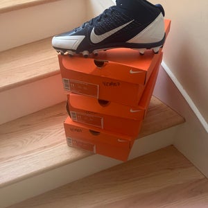 Men's Size M 11.0 (W 12.0) Nike Molded Cleats (New)