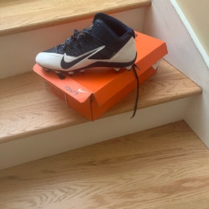 Men's Size M 10.0 (W 11.0) Nike Molded Cleats (New)