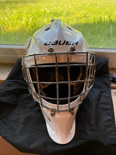 Bauer 930 goalie mask - HECC 2030