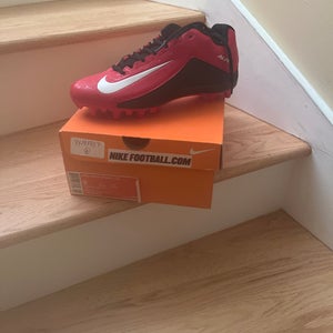 Men's Size M 9.0 (W 10.0) Nike Mid Top Molded Cleats (New)