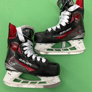Youth Bauer Vapor X5 Pro Hockey Skates | Size 12.5Y