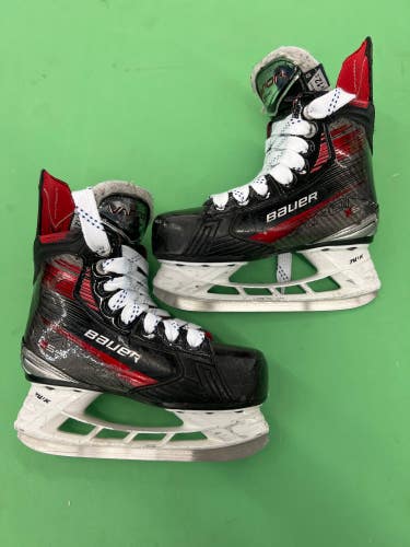 Youth Bauer Vapor X5 Pro Hockey Skates | Size 12.5Y