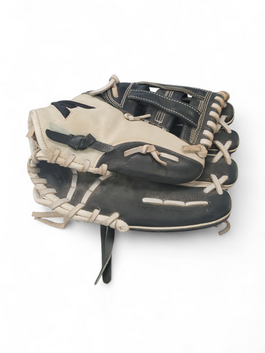 Used Easton FUTURE ELITE BB/SB Glove RH Throw Black 11" 11863-S000022956
