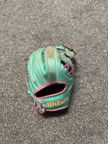 2024 Wilson RH Infield A2000 Baseball Glove 11.5" (Used)