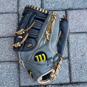 Wilson RH Outfield A500 Baseball Glove 12.5" (Used)