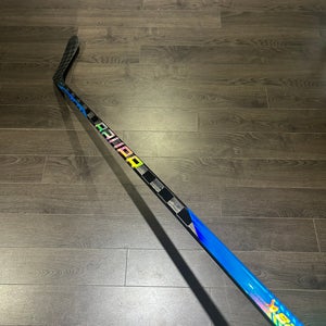 NEW BAUER HOCKEY STICK SYNC SENIOR CURVE P28 FLEX 87 RIGHT
