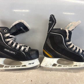 Used Bauer SUPREME PRO Intermediate Hockey Skate Intermediate 4.0 11858-S000077541